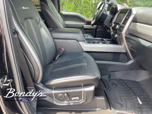 Used 2017 Ford F250 Platinum w/ FX4 Off-Road Package AWD/4WD image 18