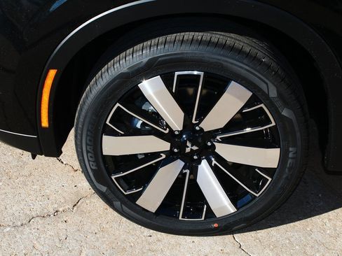 New 2026 Mitsubishi Outlander SE image 5