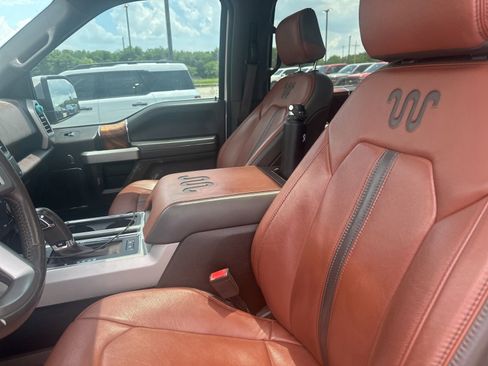 Used 2018 Ford F150 King Ranch w/ Equipment Group 601A Luxury AWD/4WD image 9