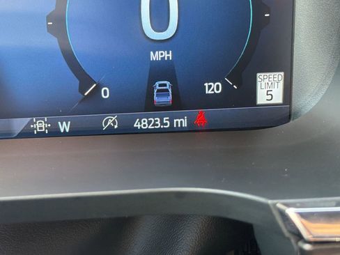 Used 2025 Ford F150 Lariat w/ Equipment Group 501A Mid image 24