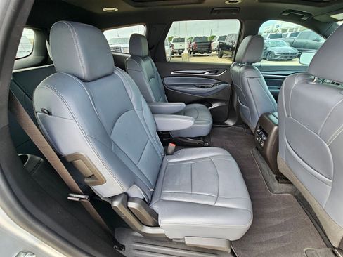Used 2022 Buick Enclave Premium w/ Experience Buick Package FWD image 30