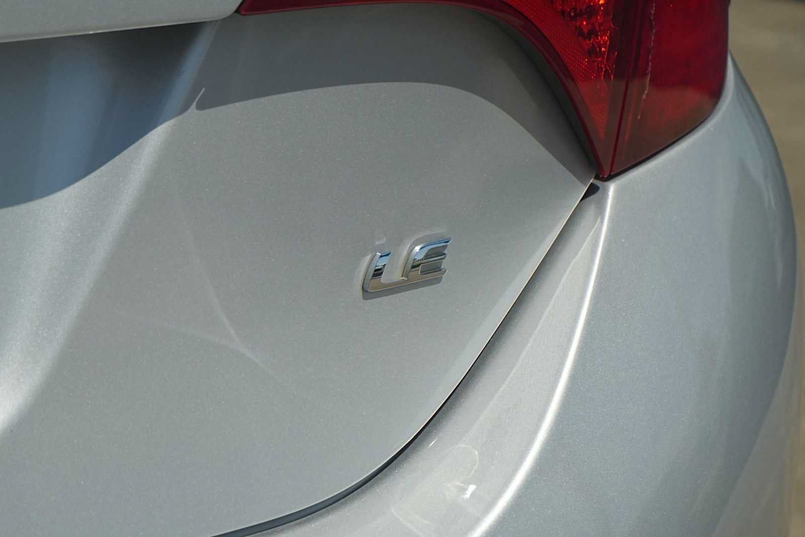 Used 2014 Toyota Corolla LE FWD image 8