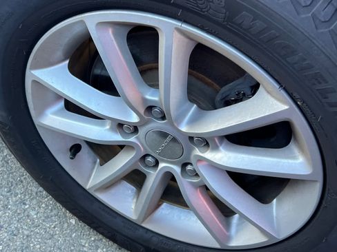 Used 2019 Dodge Grand Caravan SXT image 22