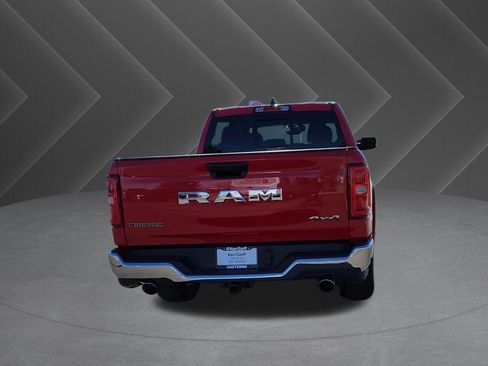 Used 2025 RAM 1500 Big Horn AWD/4WD image 3