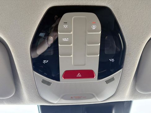 Used 2025 Kia K4 EX FWD image 38