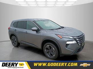 Used 2024 Nissan Rogue SV video 1