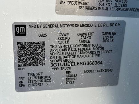 Certified 2025 GMC Sierra 1500 AT4 AWD/4WD image 29
