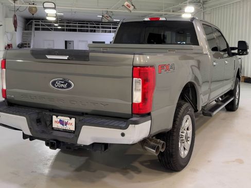 Used 2019 Ford F250 Lariat w/ Chrome Package AWD/4WD image 9