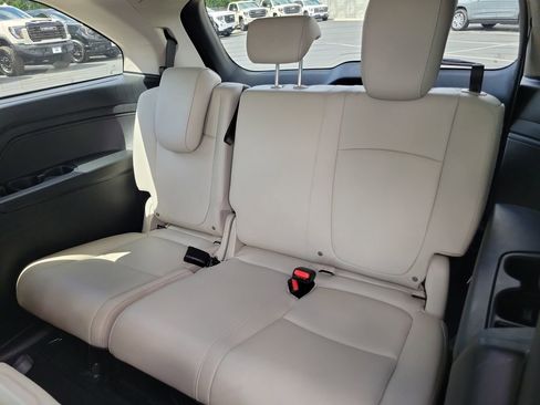 Certified 2025 Honda Odyssey EX-L image 15
