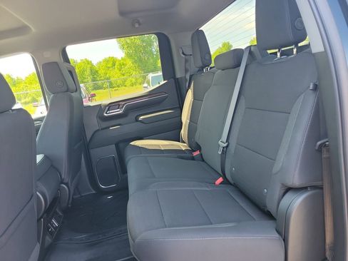 Used 2024 Chevrolet Silverado 1500 LT AWD/4WD image 27
