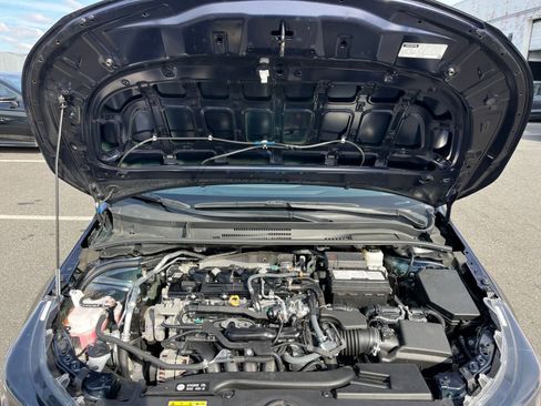 Used 2024 Toyota Corolla LE image 31