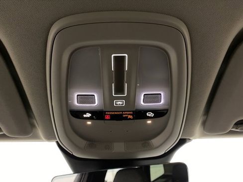 Used 2023 Volvo XC60 B5 Plus w/ Protection Package Premier image 60