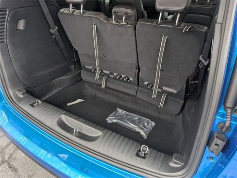 New 2026 Chrysler Pacifica Select image 29
