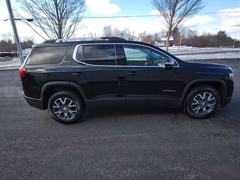 Used 2023 GMC Acadia SLT image 9
