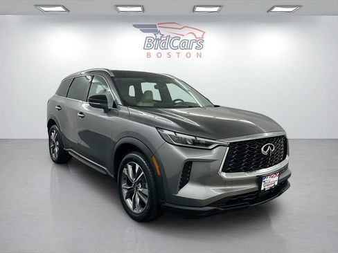 Used 2023 INFINITI QX60 Luxe image 3