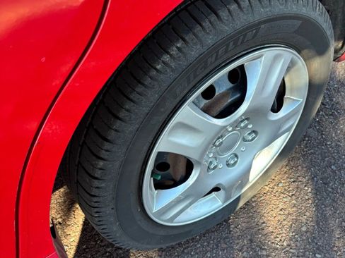 Used 2010 Toyota Matrix image 11