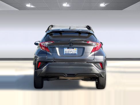 Used 2021 Toyota C-HR LE FWD image 9
