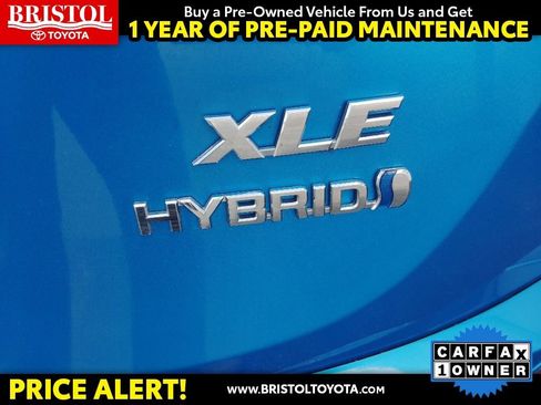 Used 2017 Toyota RAV4 XLE w/ All Weather Liner Package AWD/4WD image 34