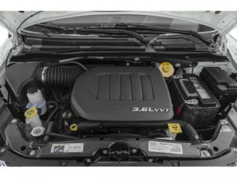 Used 2019 Dodge Grand Caravan SXT image 16