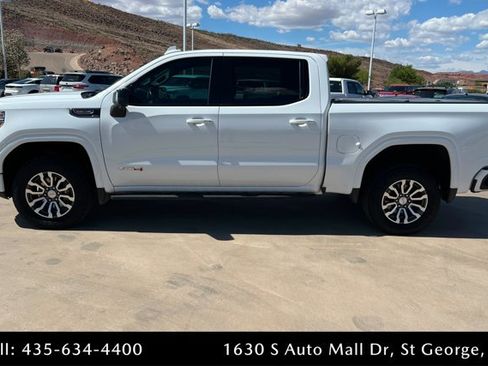 Used 2022 GMC Sierra 1500 AT4 w/ AT4 Premium Package AWD/4WD image 2