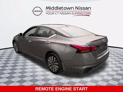 Certified 2023 Nissan Altima 2.5 SV FWD image 6