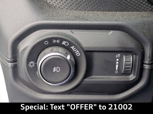 Used 2026 Jeep Wrangler Unlimited Rubicon w/ Safety Group AWD/4WD image 22