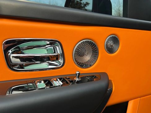 Used 2023 Rolls-Royce Cullinan Black Badge w/ Driver's Package image 47