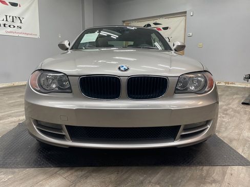 Used 2010 BMW 128i Convertible image 23