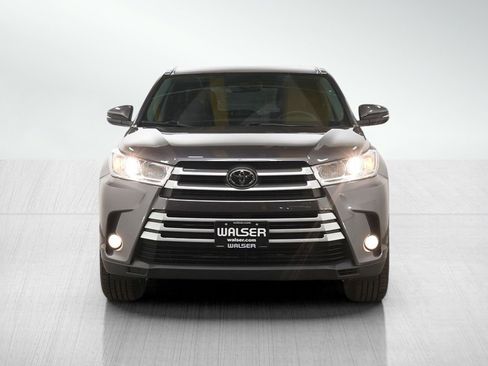 Used 2018 Toyota Highlander XLE image 8