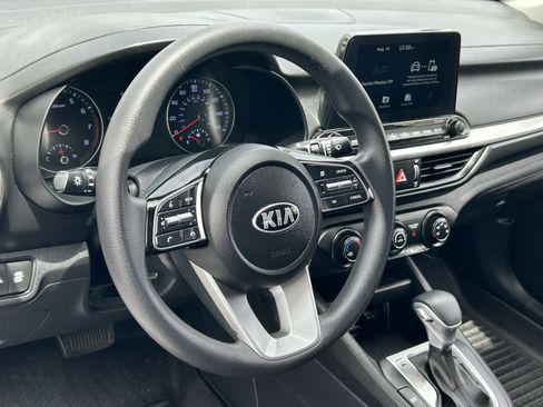Used 2021 Kia Forte LXS FWD image 27