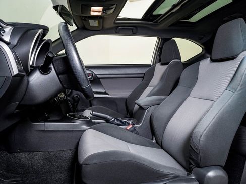 Used 2014 Scion tC image 16