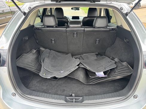 Used 2017 MAZDA CX-5 Touring image 12