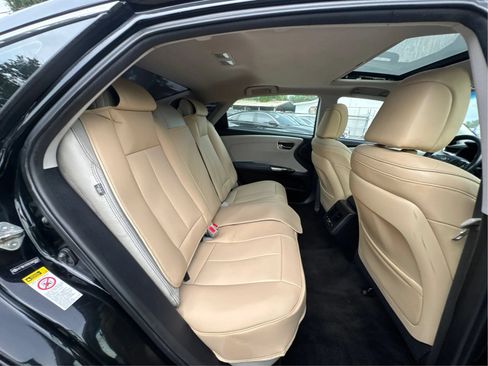 Used 2014 Toyota Avalon Limited w/ Technology Package FWD image 25