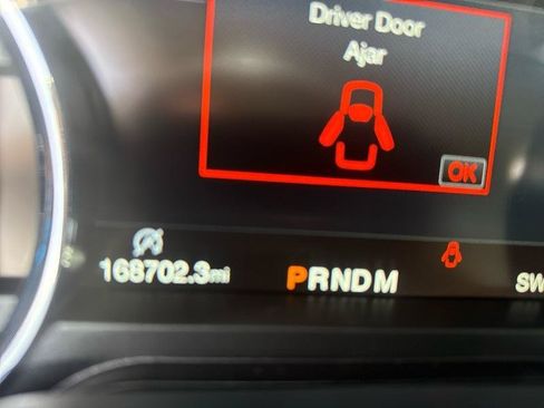 Used 2018 Ford Expedition Max XLT w/ Equipment Group 202A RWD image 11