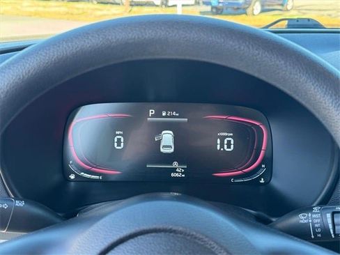 Used 2025 Kia Soul LX w/ LX Technology Package image 17