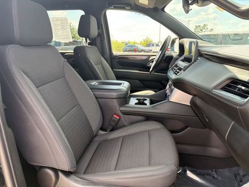 Used 2023 GMC Yukon SLE AWD/4WD image 29