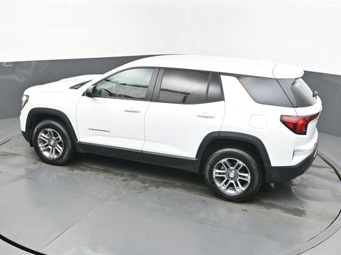 Used 2025 GMC Terrain Elevation image 23