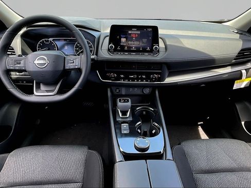 New 2026 Nissan Rogue SV AWD/4WD image 10