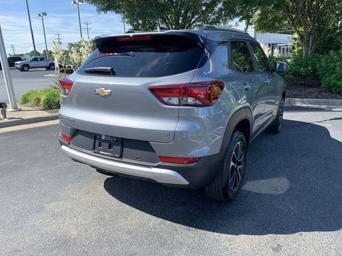 Used 2026 Chevrolet TrailBlazer LT w/ Driver Confidence Package FWD image 8