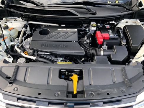 Used 2024 Nissan Rogue SV FWD image 29