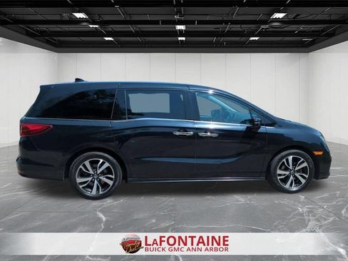 Used 2018 Honda Odyssey Elite image 9
