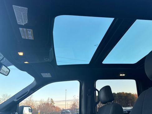 Used 2015 Ford F150 XLT w/ Equipment Group 302A Luxury image 22