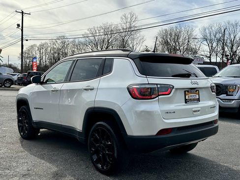 Used 2017 Jeep Compass Limited image 5