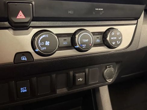Used 2023 Toyota Tacoma SR w/ SR Convenience Package RWD image 23