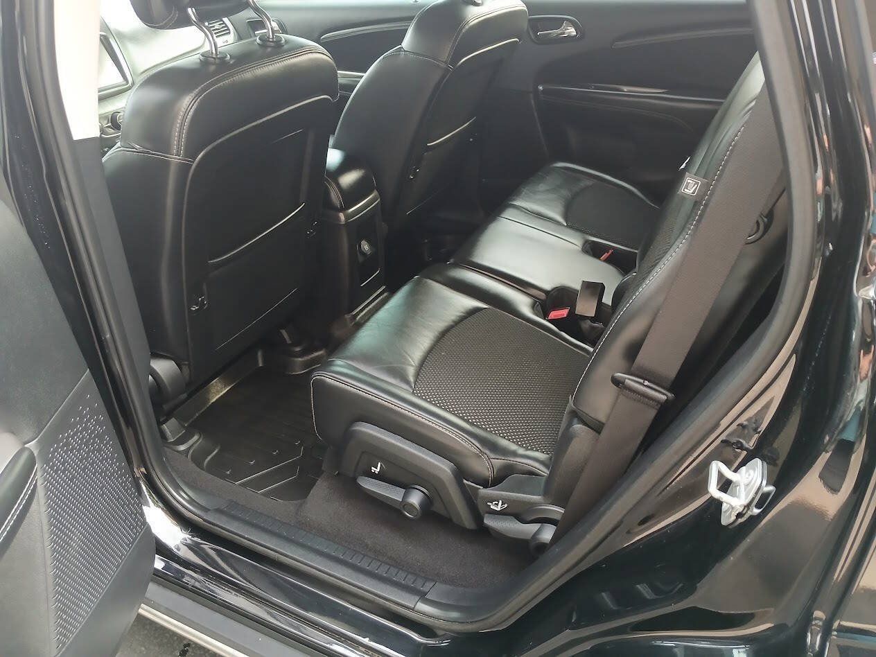 Used 2019 Dodge Journey Crossroad FWD image 7