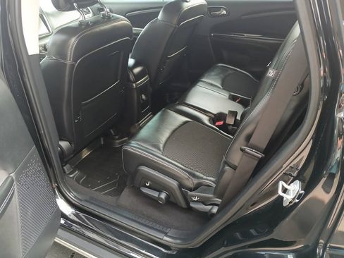 Used 2019 Dodge Journey Crossroad FWD image 7