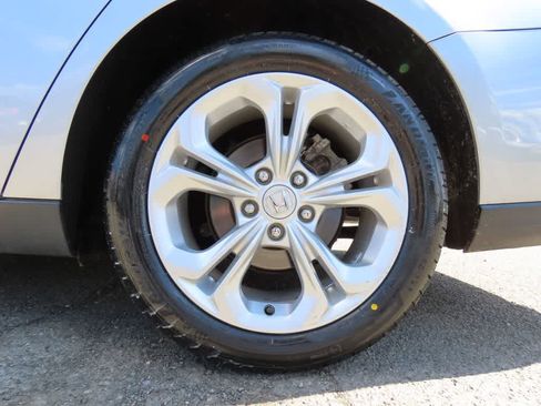 Used 2023 Honda Accord LX image 8
