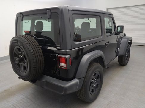 Used 2019 Jeep Wrangler Sport AWD/4WD image 9