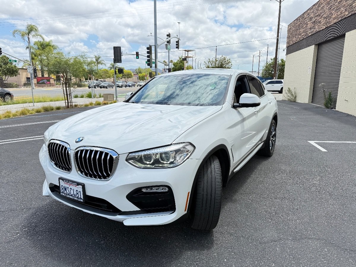 Used 2019 BMW X4 xDrive30i w/ Driving Assistance Package AWD/4WD image 4