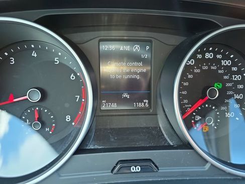 Used 2021 Volkswagen Tiguan SE AWD/4WD image 34